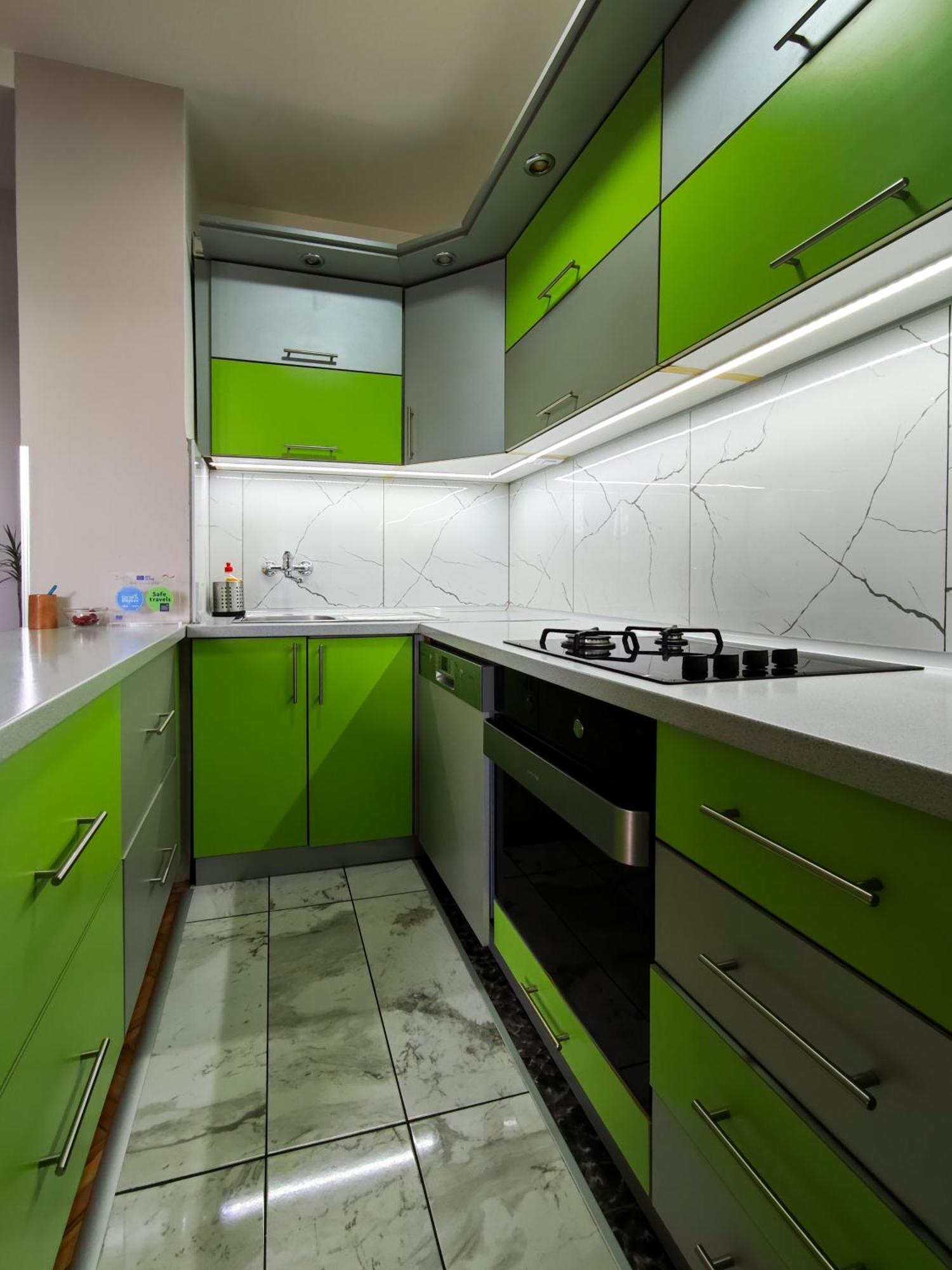 Apartman Julija 下米拉诺瓦茨 外观 照片
