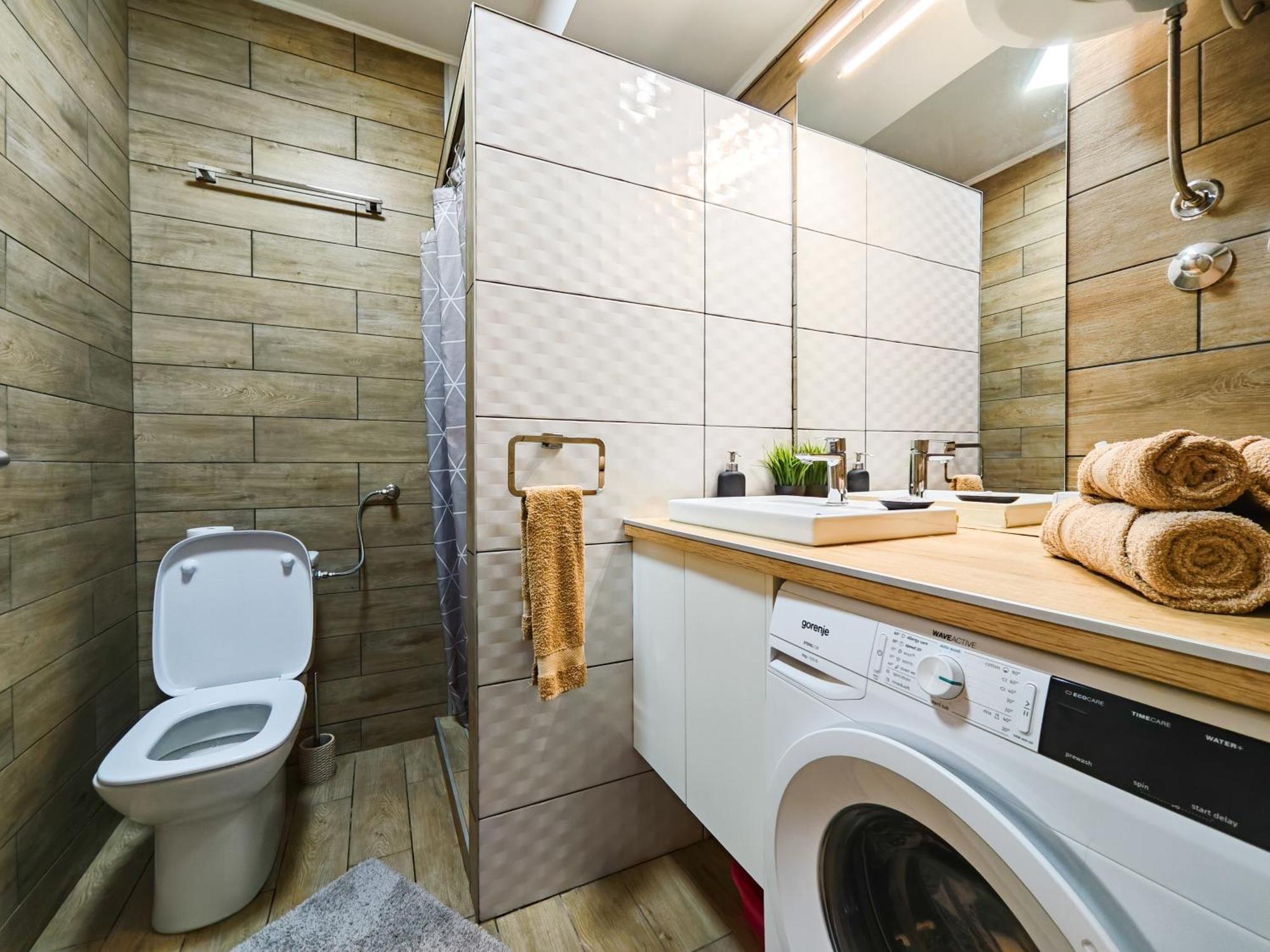 Apartman Julija 下米拉诺瓦茨 外观 照片