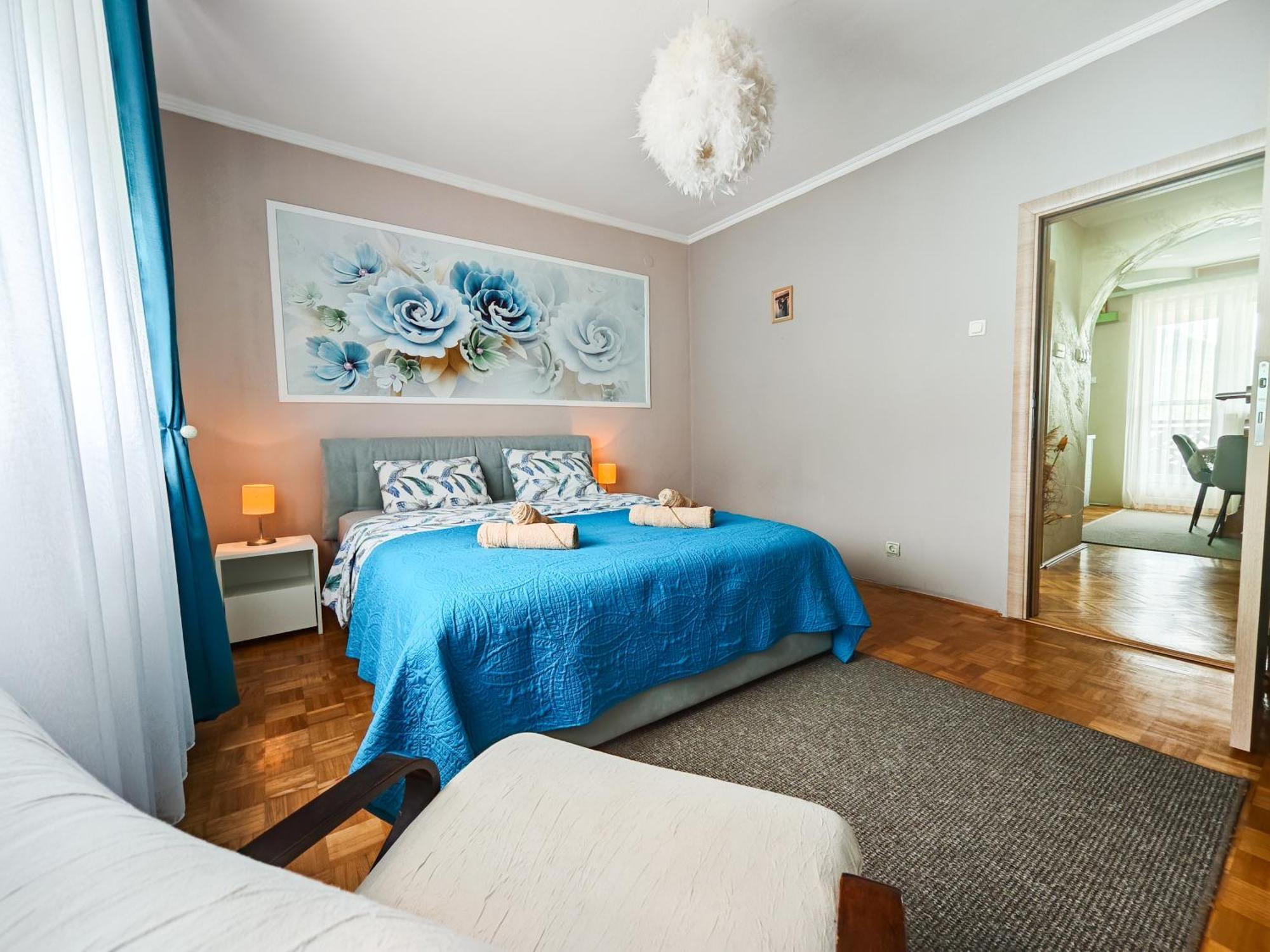Apartman Julija 下米拉诺瓦茨 外观 照片